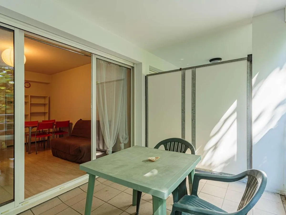Studio Moderne Avec Terrasse, Wi-Fi, Parking Et Acces Facile Aux Plages A Anglet - Fr-1-3-520 Apartment