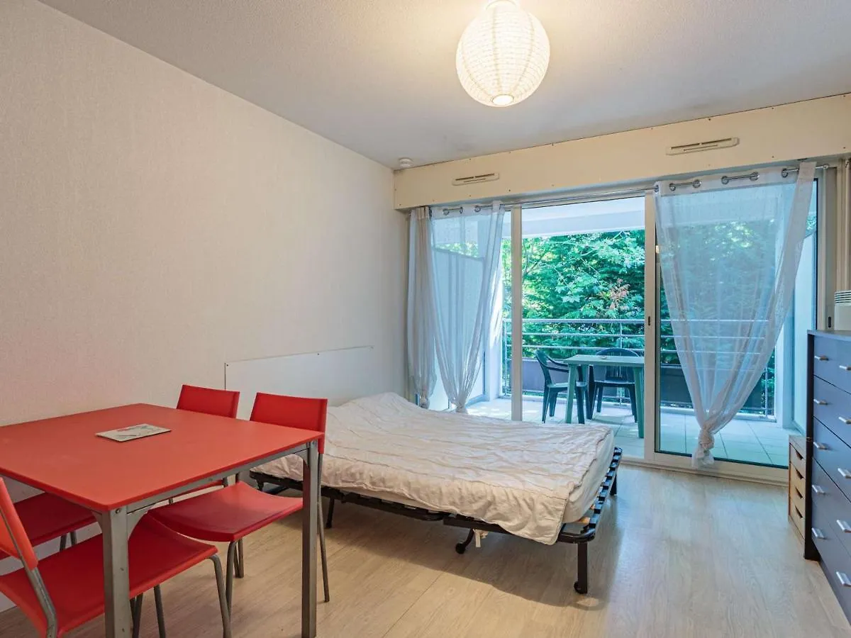 Studio Moderne Avec Terrasse, Wi-Fi, Parking Et Acces Facile Aux Plages A Anglet - Fr-1-3-520 Apartment